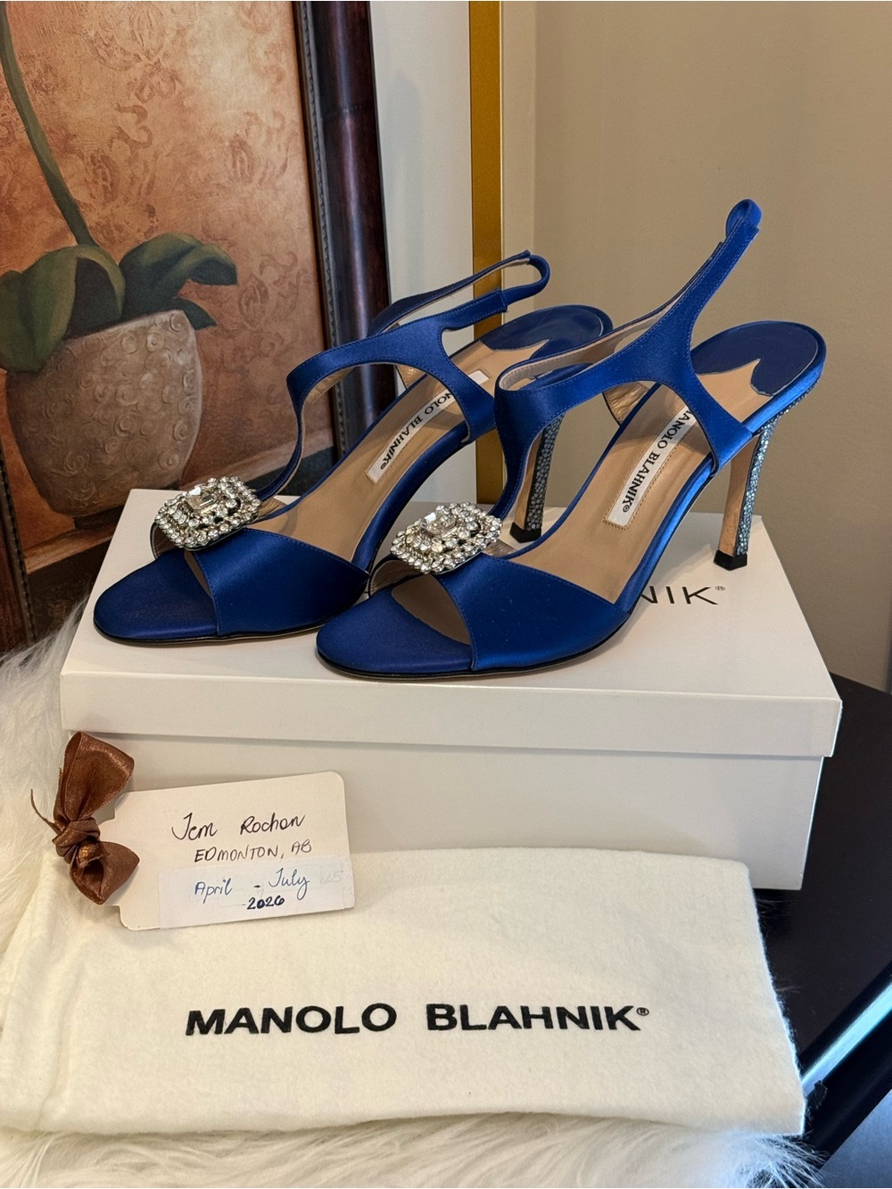 🌸 Manolo Blahnik Royal Blue Hangisli Satin Jewel Buckle Slingback Pumps🌸